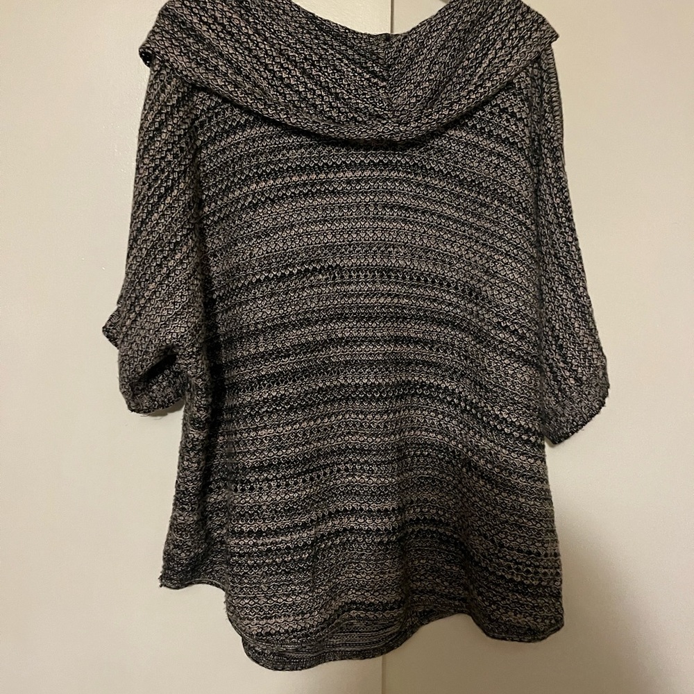 Sweater - Picture 2 of 3